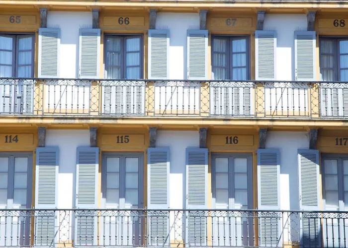 Pension de Famille Central Roomss